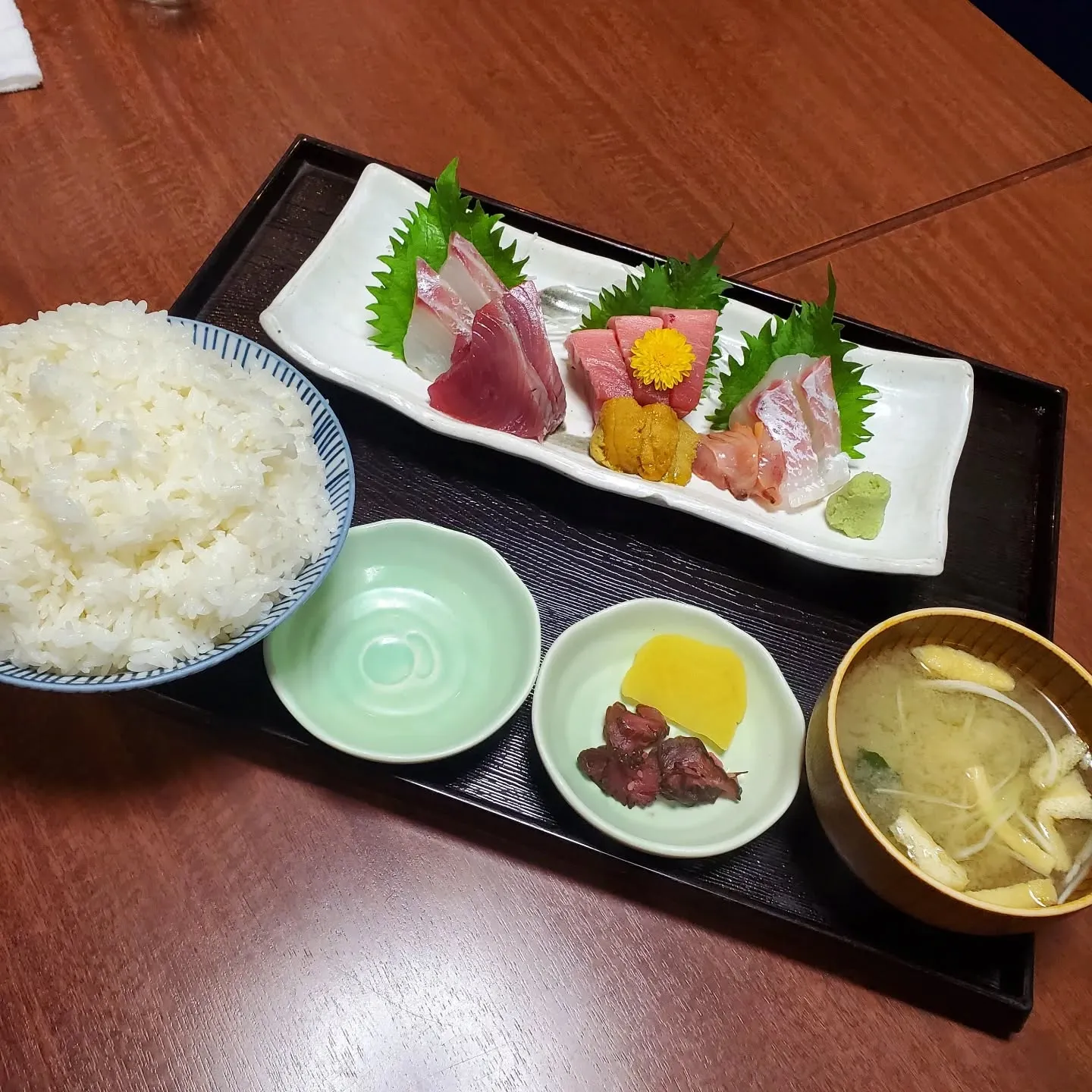 庄や 矢野口店さん✨祝4周年✨ということで、昼も夜もお邪魔し...